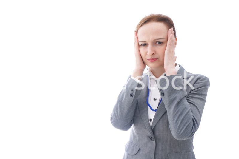 大激怒をするスーツを着たビジネスウーマン