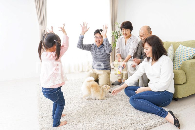 3世代の幸せなファミリー