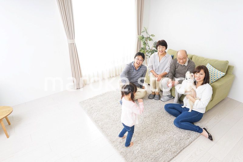 3世代の幸せなファミリー