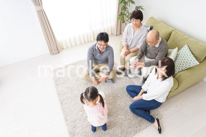 3世代の幸せなファミリー