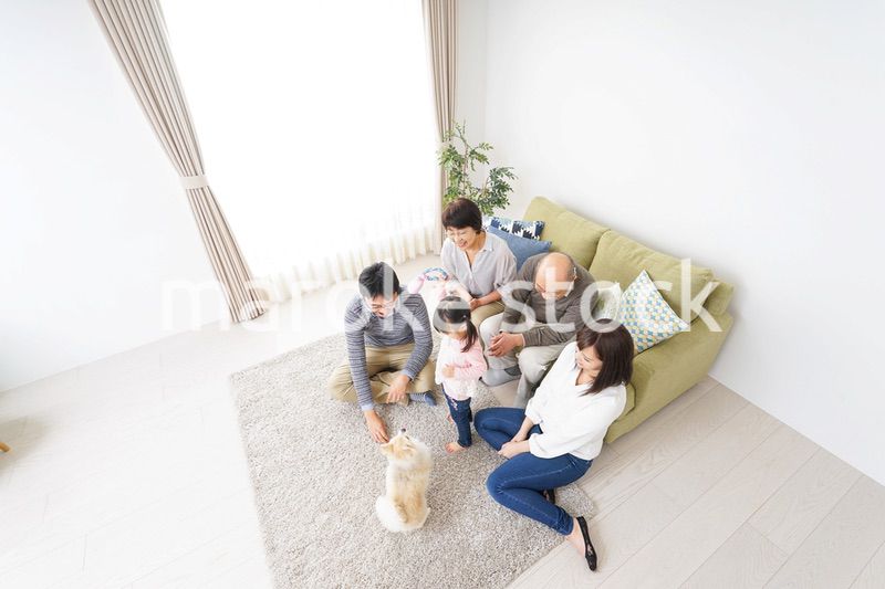 3世代の幸せなファミリー