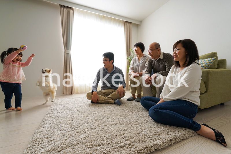 3世代の幸せなファミリー