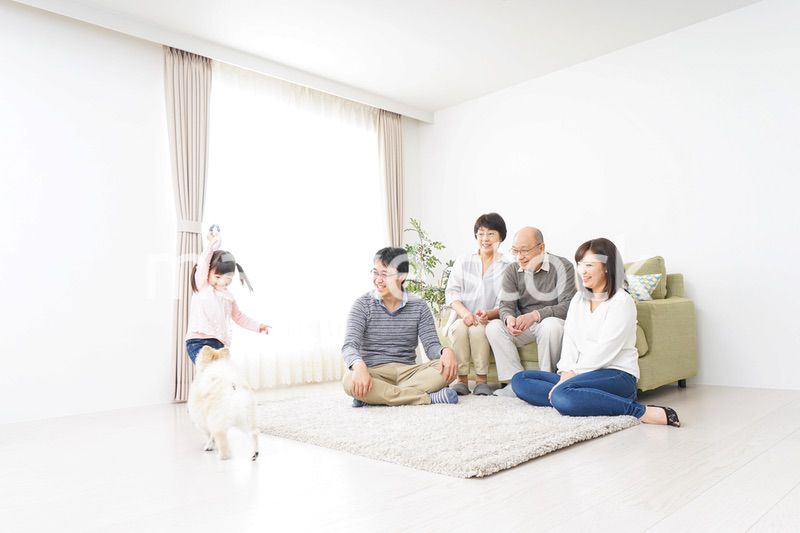 3世代の幸せなファミリー
