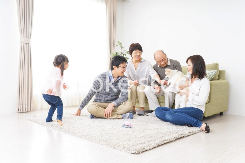 3世代の幸せなファミリー