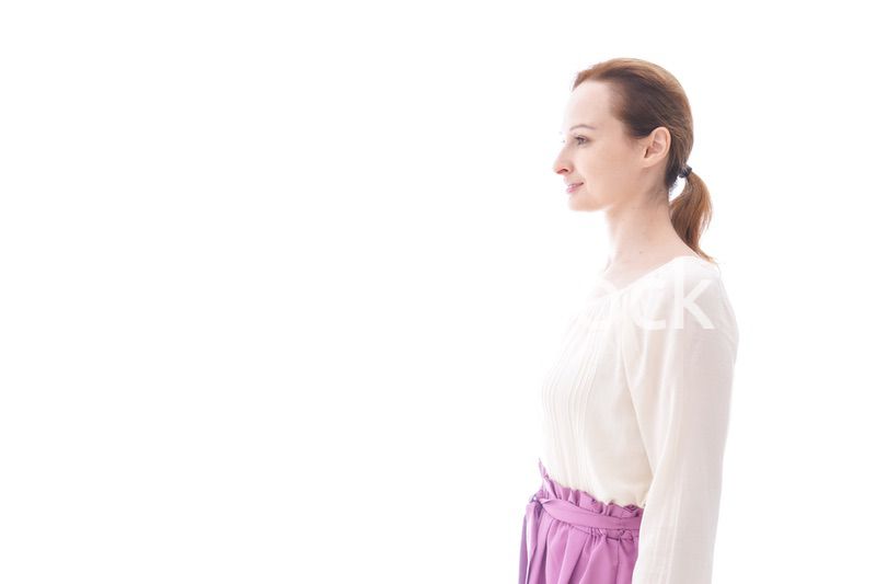 笑顔の若い女性ポートレート