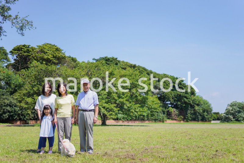 幸せなファミリー・家族イメージ