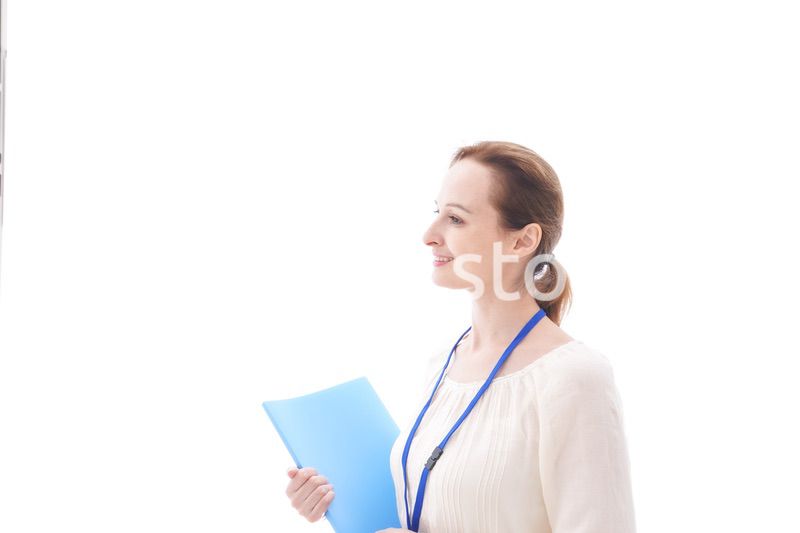 笑顔の若いビジネスウーマン