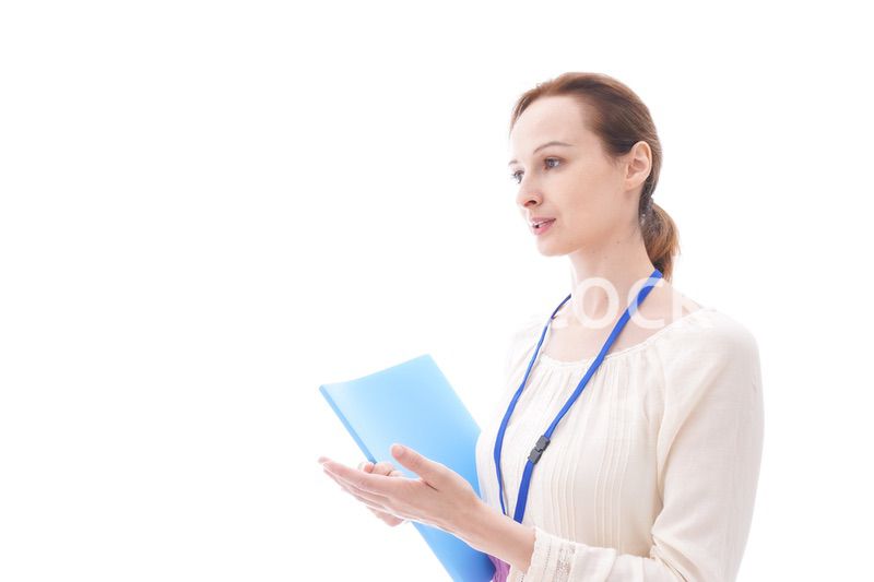 笑顔の若いビジネスウーマン