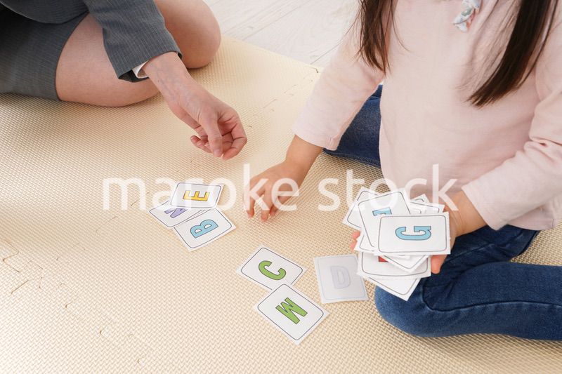 英会話レッスンを受ける子ども