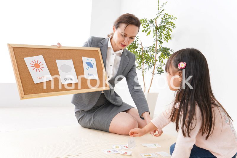 英会話レッスンを受ける子ども