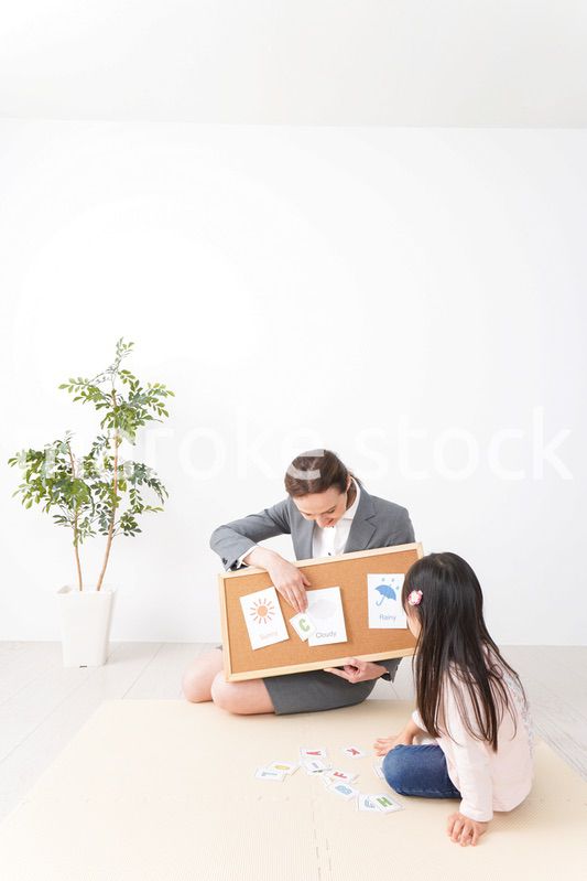 英会話レッスンを受ける子ども