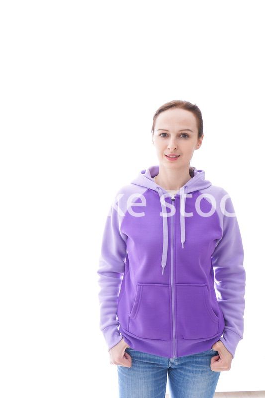 パーカーを着た女性のポートレートイメージ