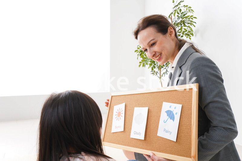 英会話レッスンを受ける子ども