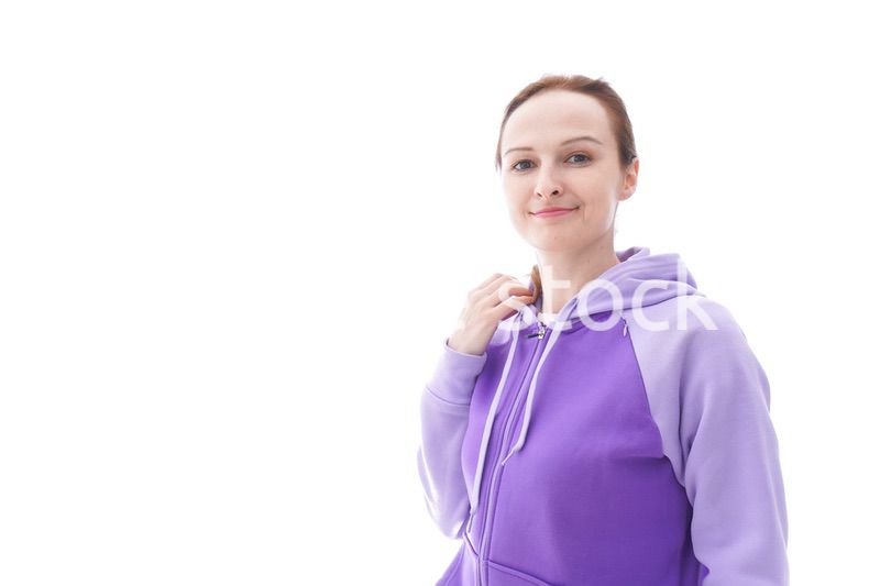 パーカーを着た女性のポートレートイメージ