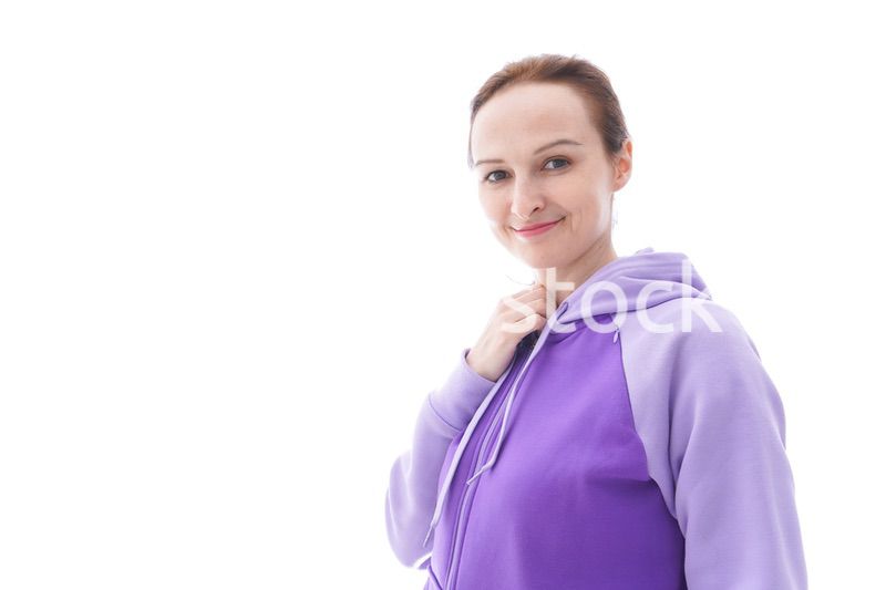 パーカーを着た女性のポートレートイメージ