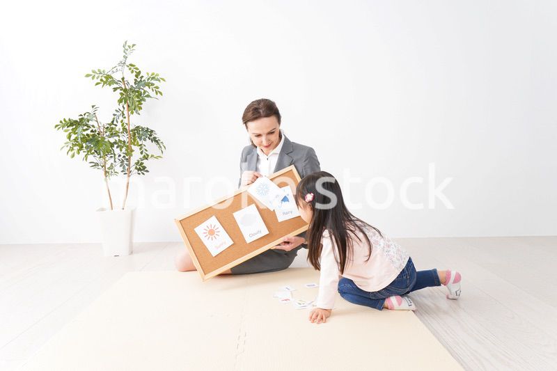 英会話レッスンを受ける子ども