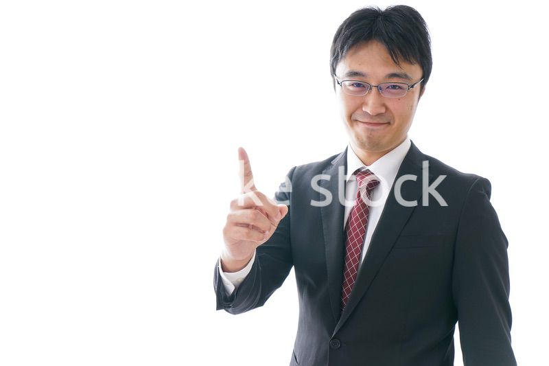 指をさすビジネスマン