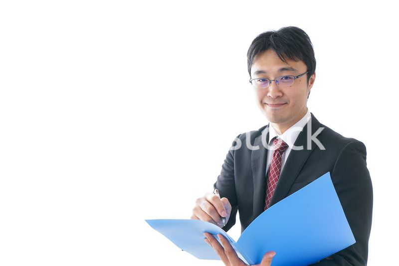 オフィスで働くビジネスマン