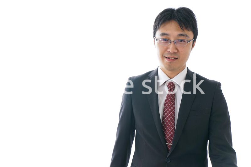 オフィスで働くビジネスマン