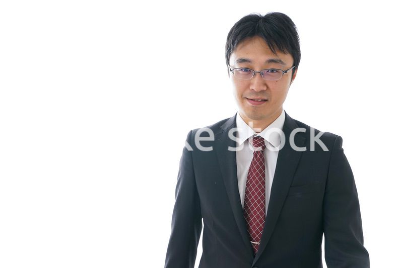 オフィスで働くビジネスマン