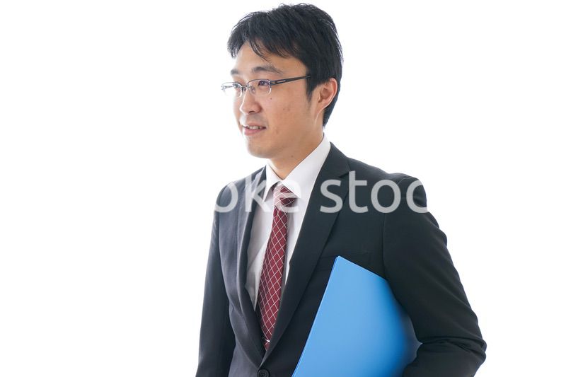 オフィスで働くビジネスマン