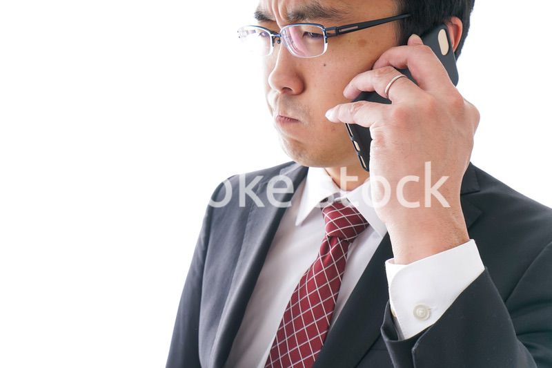 通話するビジネスマン