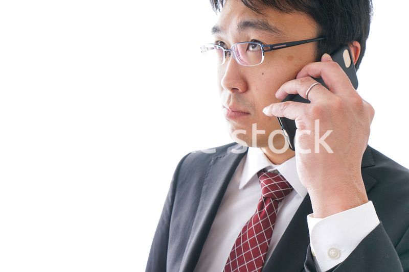 通話するビジネスマン