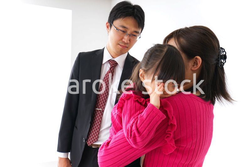 パパを見送る子ども・別れ