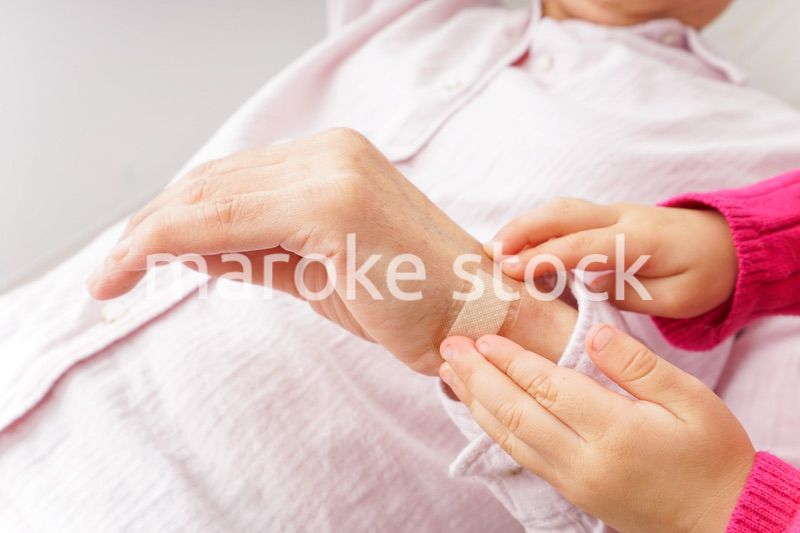 おばあちゃんと孫娘