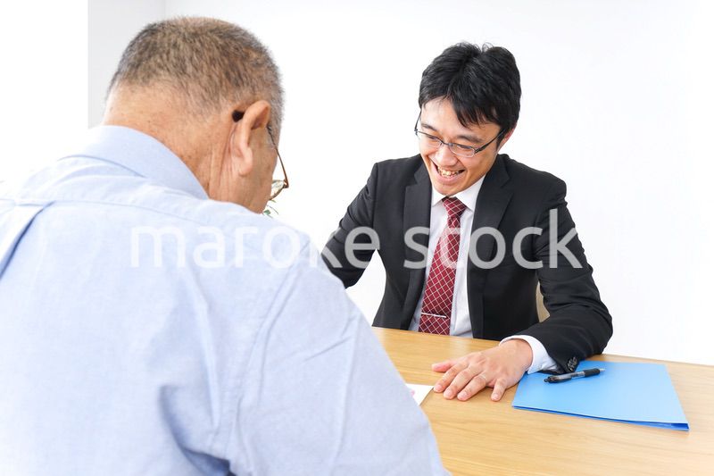 営業マンと高齢者