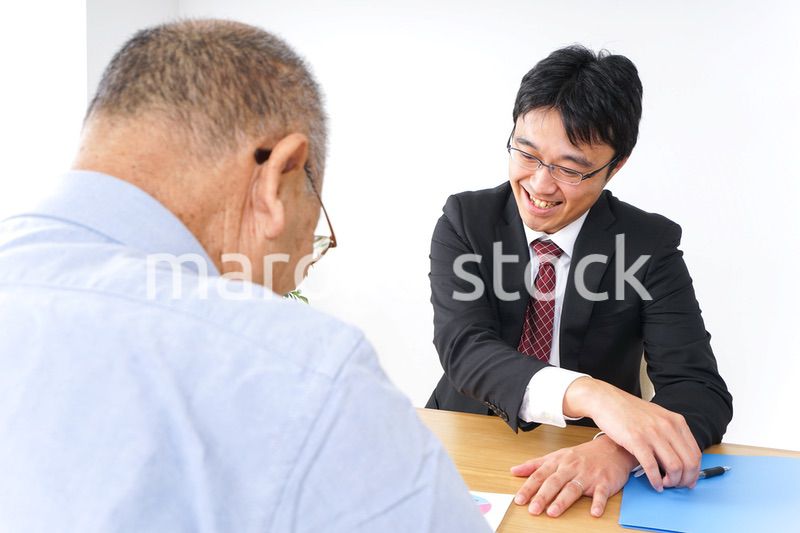 営業マンと高齢者