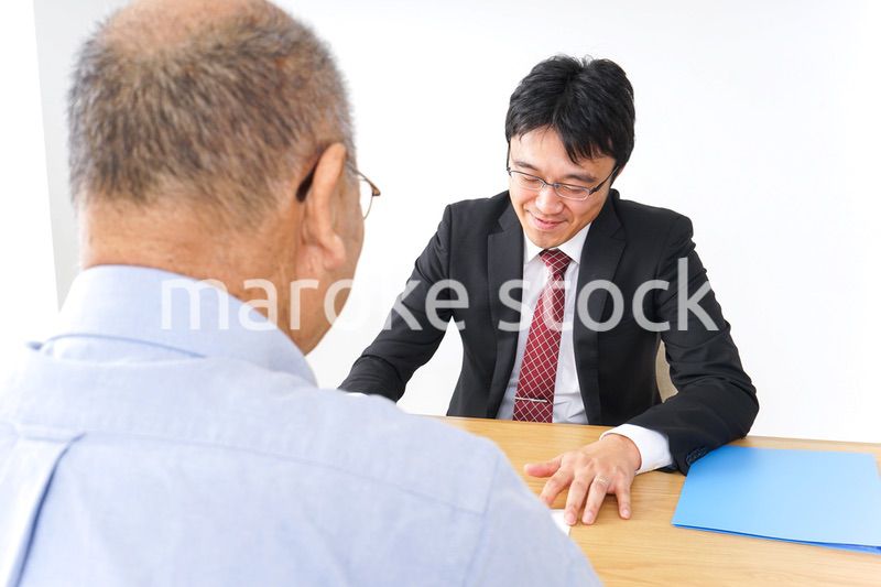 営業マンと高齢者