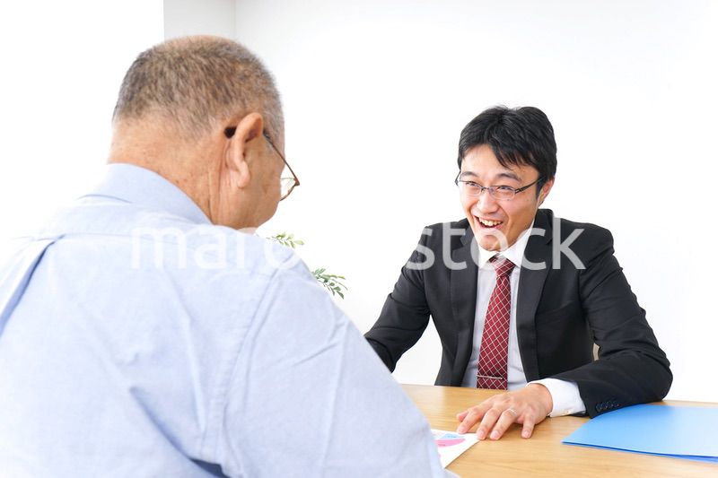 営業マンと高齢者