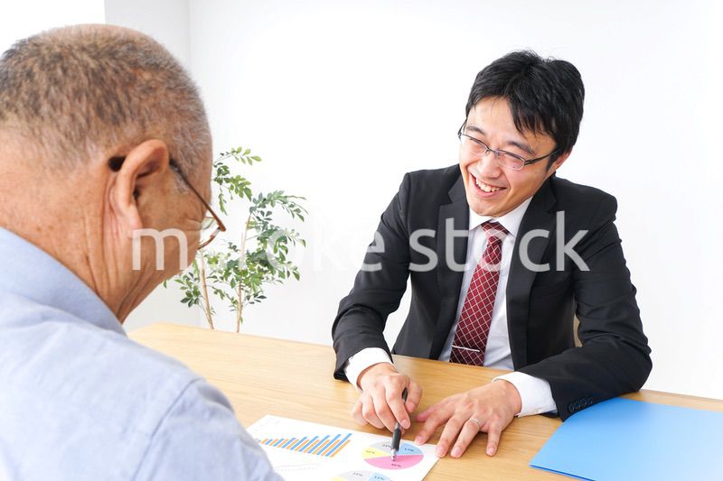 営業マンと高齢者