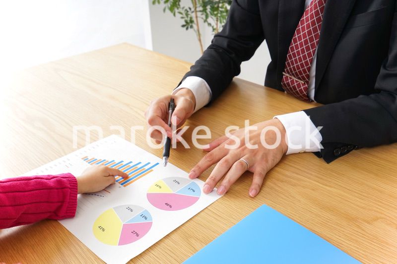 営業の男性と家族