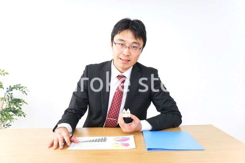 不動産営業のビジネスマン