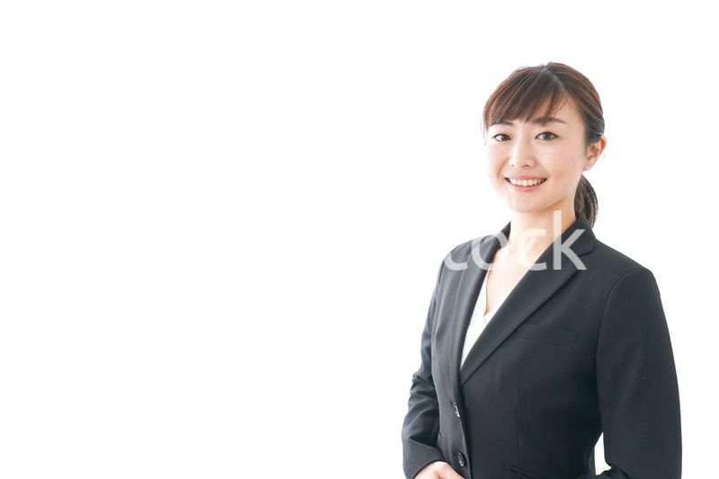 笑顔の若いビジネスウーマン