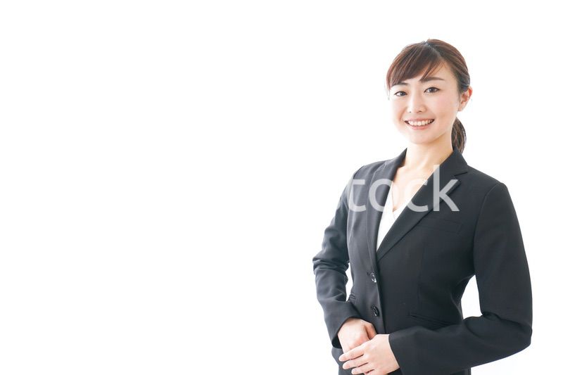 笑顔の若いビジネスウーマン