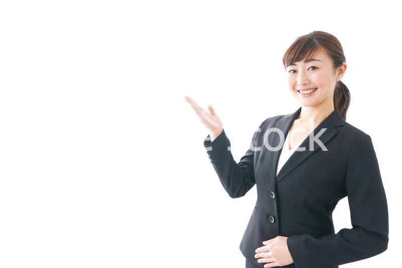 笑顔の若いビジネスウーマン