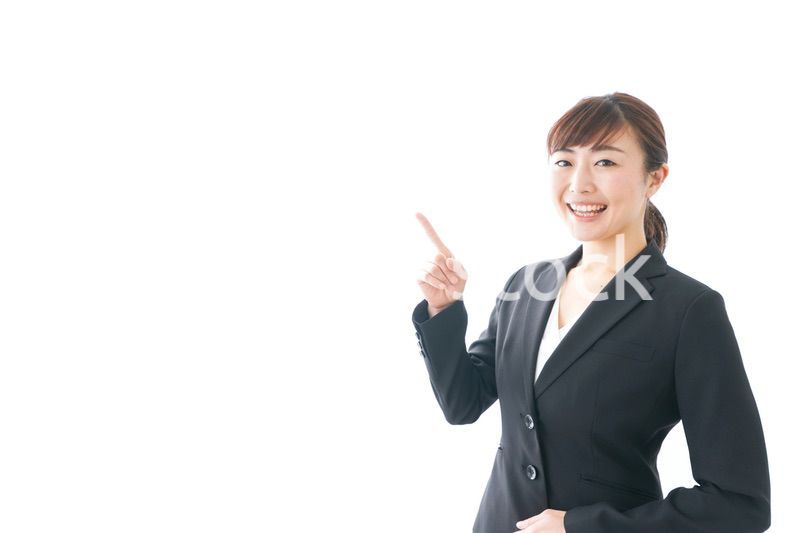 笑顔の若いビジネスウーマン