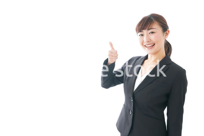 笑顔の若いビジネスウーマン