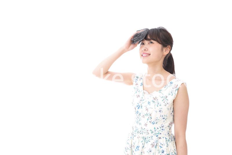 猛暑・汗をかく女性