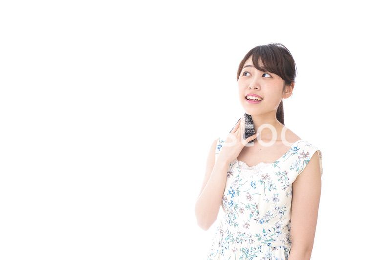 猛暑・汗をかく女性