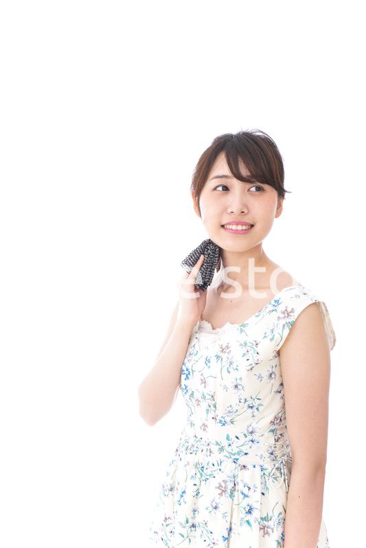 猛暑・汗をかく女性