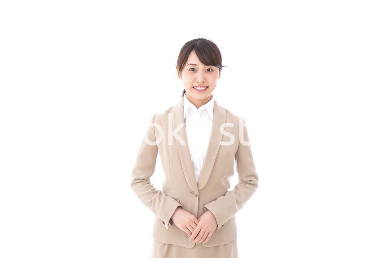 笑顔のビジネスウーマン・おもてなし