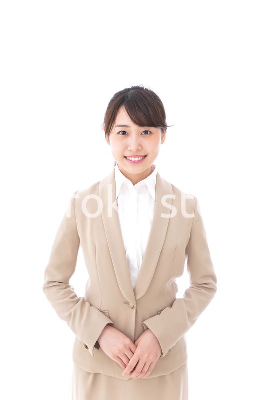 笑顔のビジネスウーマン・おもてなし