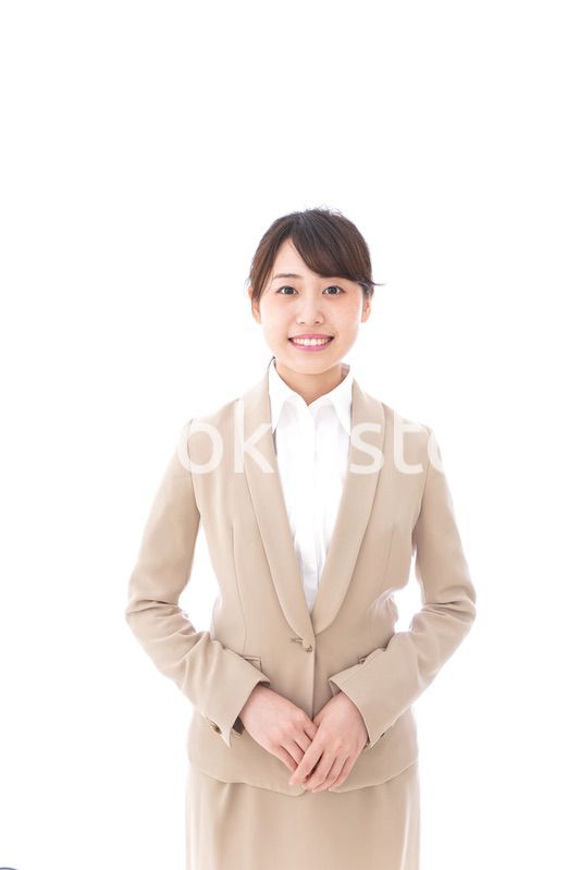 笑顔の若いビジネスウーマン