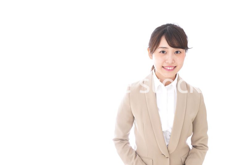 笑顔の若いビジネスウーマン