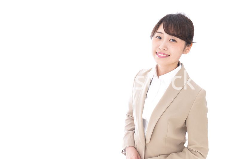笑顔のビジネスウーマン・おもてなし