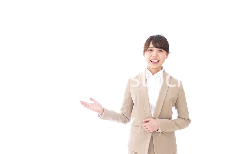 プレゼンテーションをするビジネスウーマン